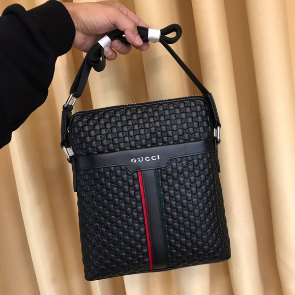 スーパーコピーブランドバッグ側面デザイン